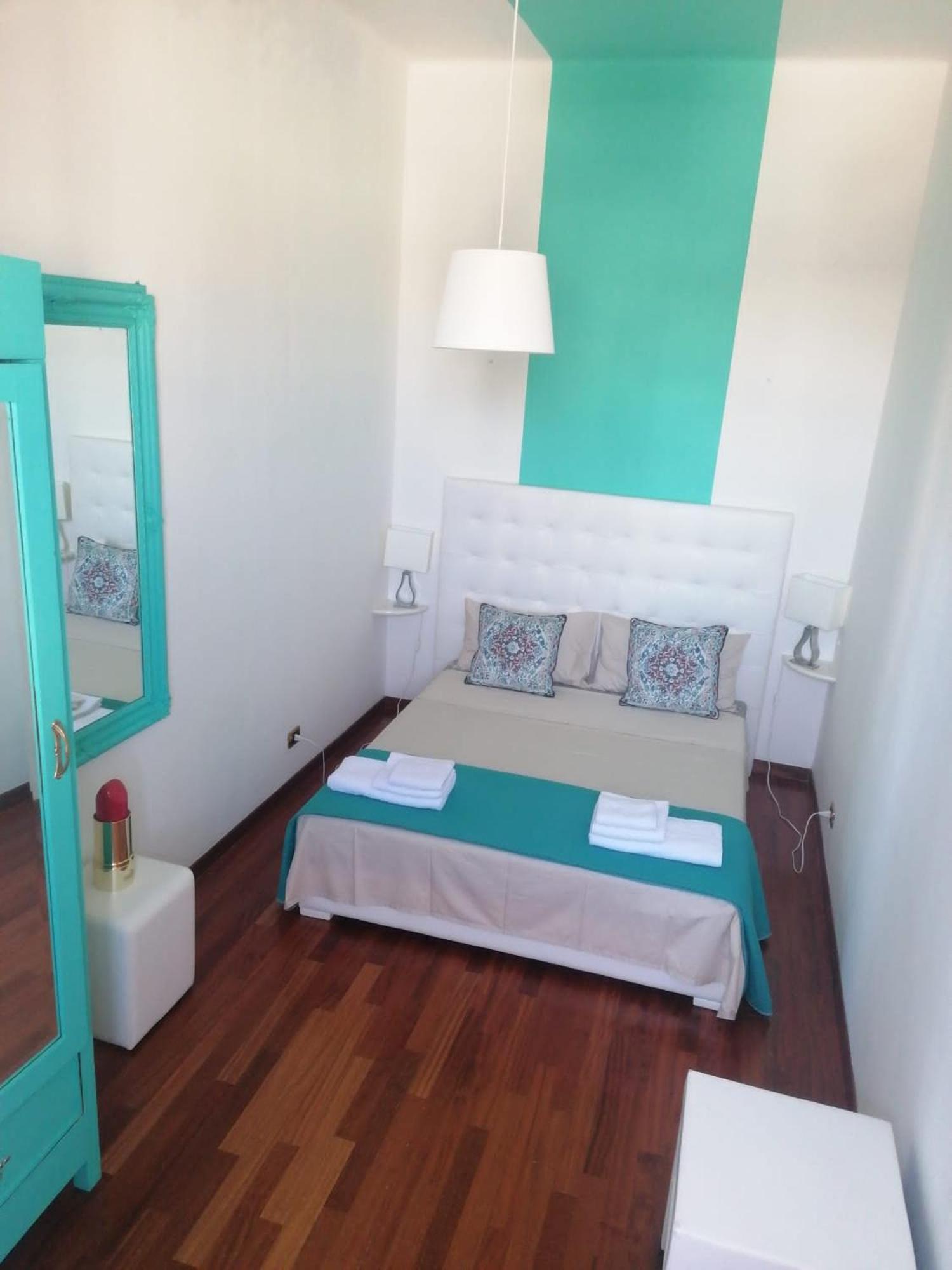 Sole Amare Guest House Bari Eksteriør billede